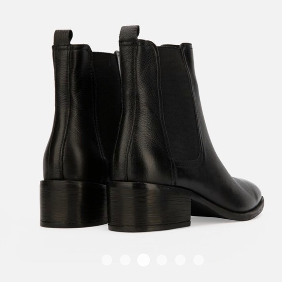 Kenneth Cole SALT HEELED CHELSEA BOOT - Picture 3 of 7